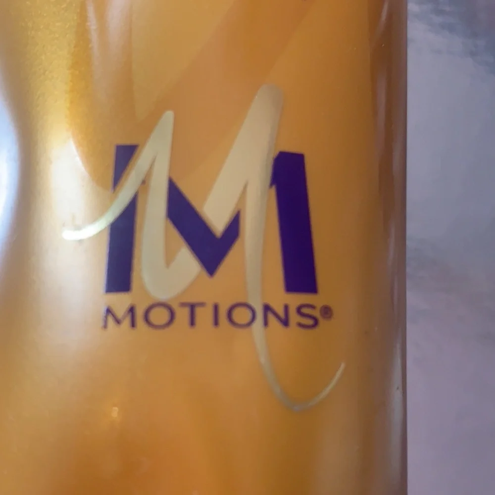 MOTIONS FOR NATURAL TEXTURES LEAVE-IN CONDITIONER COCONUT OIL KERATIN NEW